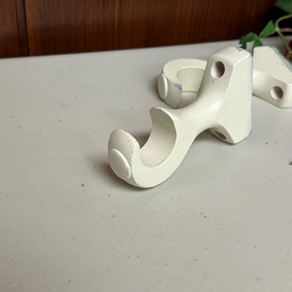 Kirsch Wood Trends 4 1/4 Inch Return Bracket 2 pieces - Picture 3 of 11